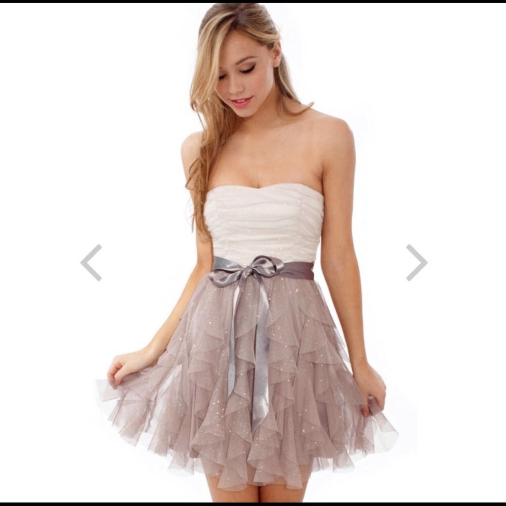 Glittery Cream & Gold strapless cocktail dress.